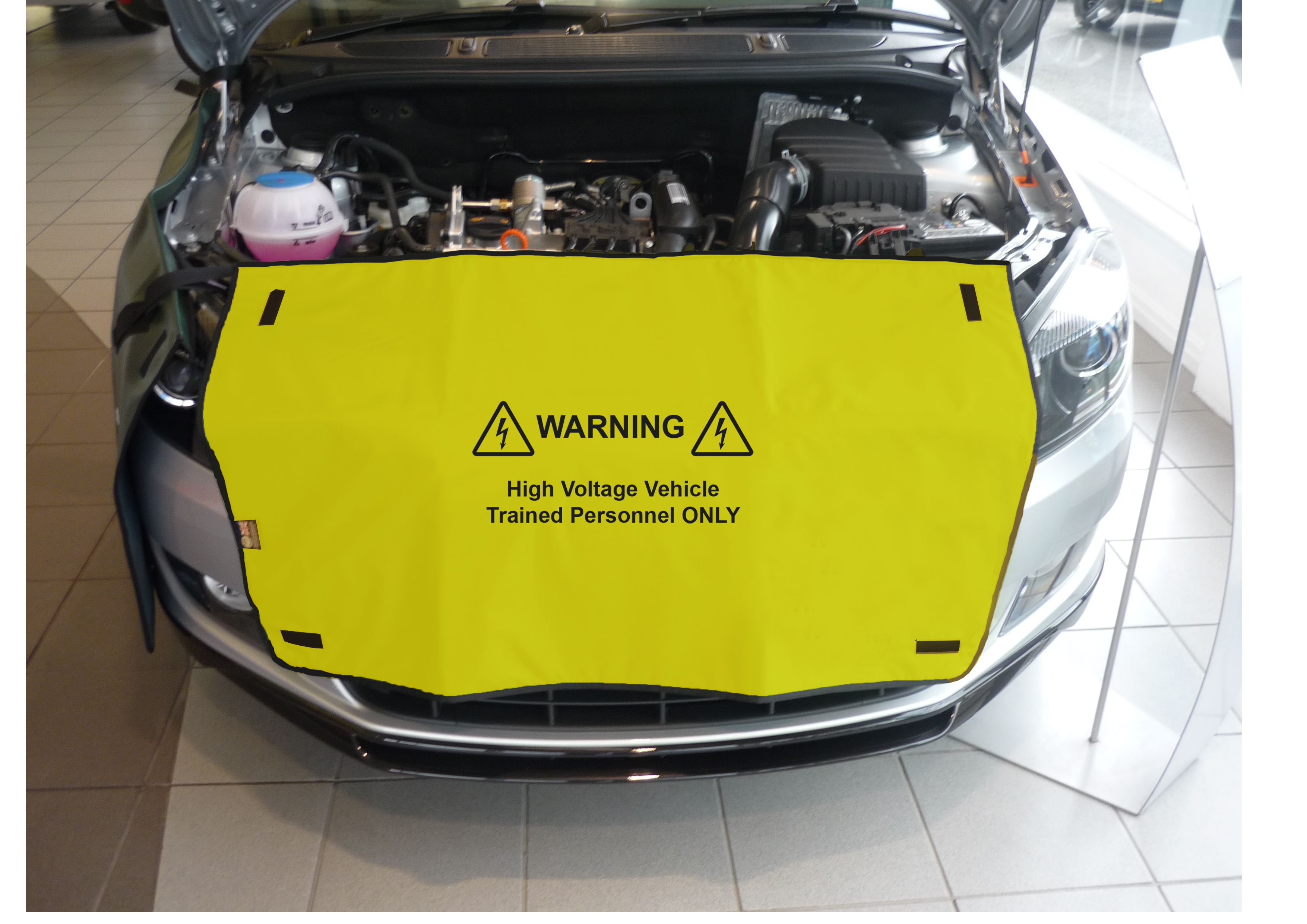 WARNING HIGH VOLTAGE INSPECTION COVER WARNING HIGH VOLTAGE INSPECTION COVER